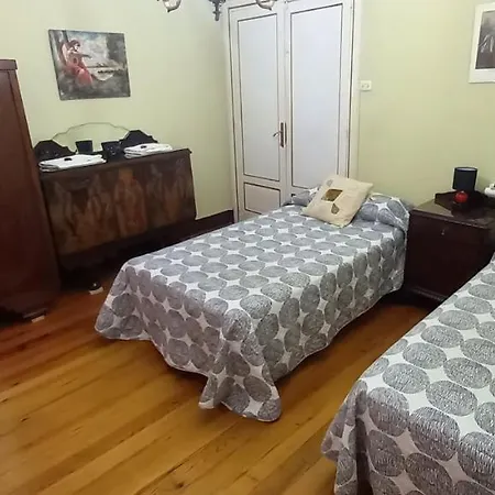 Bed and breakfast El Bordon De La Casa Batallon 3*