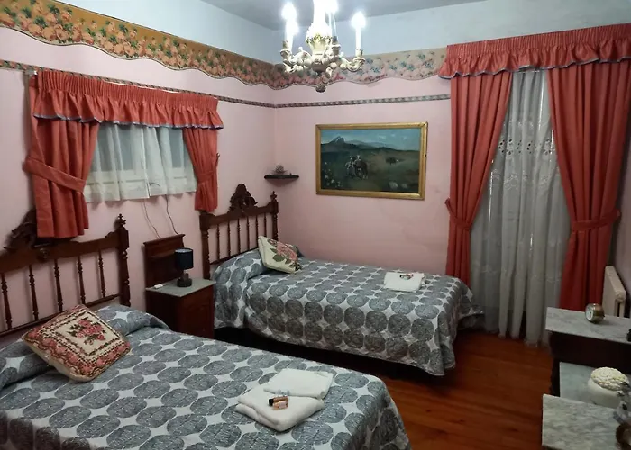 El Bordon De La Casa Batallon Bed and Breakfast 3*
